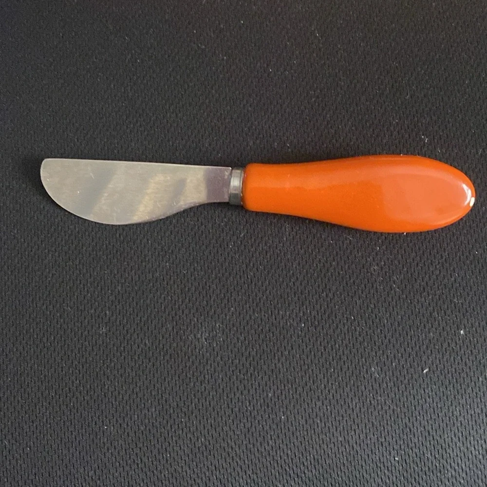 NWOT Crate&Barrel cheese board with knife - Picture 3 of 6